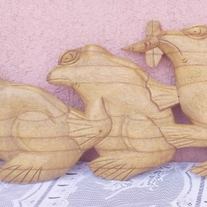 Békacsapat faragvány Indonéziából, egyedi kézműves munka. 80cm. - művészet - szobor - fa - Meska.hu