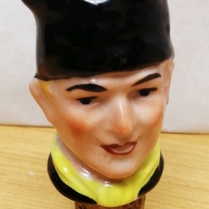 Porcelánfigurás Likőrös palack dugó páros. Tűzoltó, és kéményseprő fejjel., Otthon & Életmód, Konyhafelszerelés, tálalás, Tálalás, Pálinkás poharak, szettek, Kerámia, MESKA