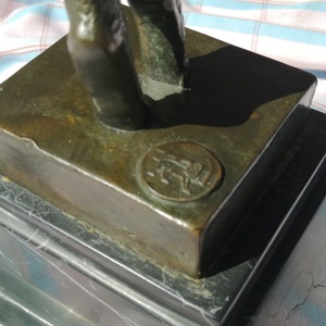 Primadonna. Egzotikus táncosnő szobor Franciaországból, bronz, márvány talapzaton - művészet - szobor - fém - Meska.hu