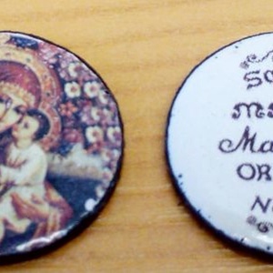 Kör alakú Tűzzománc medál, Imával a hátoldalon, keret nélkül. Többféle 19mm. - ékszer - nyaklánc - medál - Meska.hu