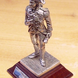 Lord Nelson, Ón kisplasztika, fa talapzaton, Angol miniatúra - művészet - szobor - fém - Meska.hu