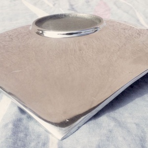 Ívelt felületű, festett színes négyzetekkel mintázott művészi kínáló az AZETI LTD UK. gyártmánya - otthon & életmód - konyhafelszerelés, tálalás - tálalás - kínálótál - Meska.hu