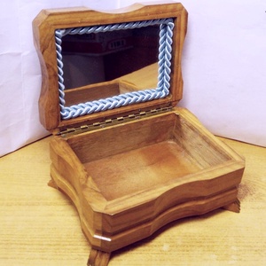 Mallorca-i emlék, tükrös ékszeres dobozka fából, táncoló párral - ékszer - ékszertartó - ékszerdoboz - Meska.hu