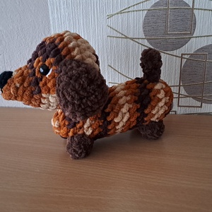 Pihe-puha színes tacskó kutya, Játék & Sport, Plüssállat & Játékfigura, Kutya, Horgolás, MESKA
