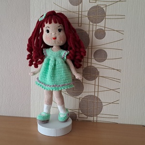 Zöld ruhás baba - Meska.hu