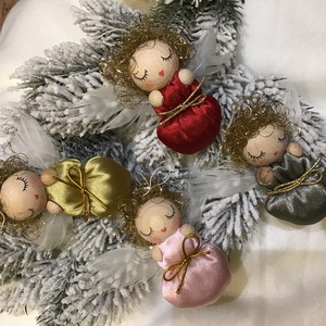 ANGYALKA BÉBIK selyem pólyácskában - karácsony - karácsonyi lakásdekoráció - karácsonyfadíszek - Meska.hu