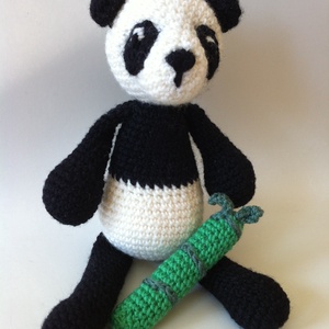 Éhes pandamackó bambusszal... =o) - játék & sport - plüssállat & játékfigura - maci - Meska.hu