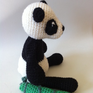 Éhes pandamackó bambusszal... =o) - játék & sport - plüssállat & játékfigura - maci - Meska.hu