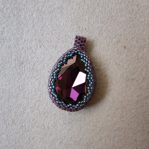 Swarowski fűzött medál - Meska.hu