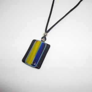 ÜVEGMEDÁL, fekete-kék-sága csíkozott, Ékszer, Nyaklánc, Medálos nyaklánc, Ékszerkészítés, Üvegművészet, MESKA