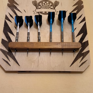 Darts nyíl tartó  - játék & sport - táblajáték és kártyajáték - társasjátékok - dobókocka - Meska.hu
