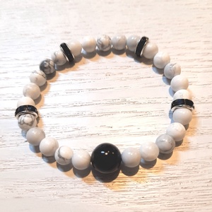 Howlit és fekete Achát ásványkarkötő / Görög stílusú ékszer / , Ékszer, Karkötő, Gyöngyös karkötő, Gyöngyfűzés, gyöngyhímzés, MESKA