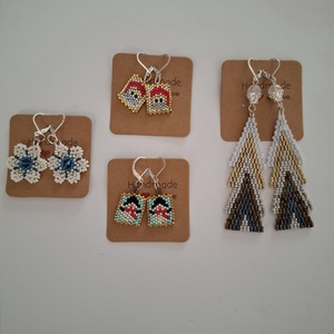 Karácsonyi fülbevaló - fenyőfa / Peyote fülbevaló sterling ezüst akasztóval, jade gyönggyel - ékszer - fülbevaló - lógó fülbevaló - Meska.hu