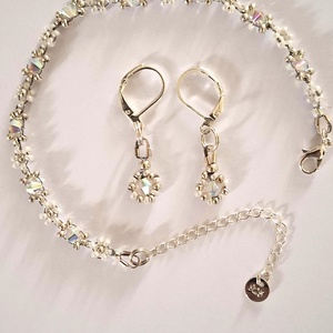 Gyöngyfűzött virág szett - swarovski gyöngyökkel - Meska.hu