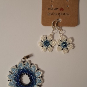 Huitchol fülbevaló és medál szett Sterling ezüst akasztóval és swarovski gyönggyel - ékszer - ékszerszett - Meska.hu