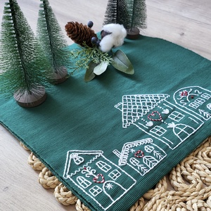 Hímzett mézeskalács házikós/fenyős/hópihés asztali futó - karácsony - adventi díszek - adventi asztaldísz - Meska.hu