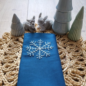 Hímzett karácsonyi hópihés dísz szalvéta, Karácsony, Adventi díszek, Adventi asztaldísz, Hímzés, MESKA