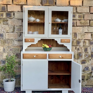 Vintage tálalószekrény - otthon & életmód - bútor - szekrény - Meska.hu