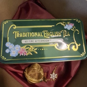 Bájos angol csészés, egérkés, minőségi angol teás ajándékdoboz - otthon & életmód - papír, írószer - ajándékozás kellékei - ajándékzsák, csomagolás - Meska.hu