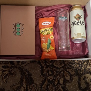 Férfi könyves, kuckózós, nasis, sörös, teás, csokis ajándékdoboz - otthon & életmód - papír, írószer - ajándékozás kellékei - ajándékzsák, csomagolás - Meska.hu