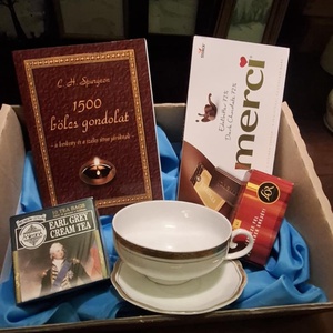 Keresztény könyves, teázós, kávés, csészés ajándékdoboz - otthon & életmód - papír, írószer - ajándékozás kellékei - ajándékzsák, csomagolás - Meska.hu