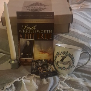 Olvass, kuckózz be, teázós, bögrés, könyves ajándékdoboz - otthon & életmód - papír, írószer - ajándékozás kellékei - ajándékzsák, csomagolás - Meska.hu