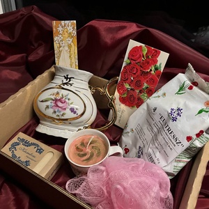 Ajándékdoboz, giftbox, Otthon & Életmód, Papír, írószer, Ajándékozás kellékei, Ajándékzsák, csomagolás, Fotó, grafika, rajz, illusztráció, MESKA