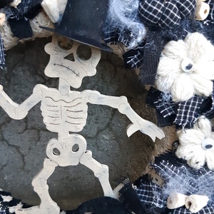 Kalapos csontváz - Halloween - otthon & életmód - dekoráció - ajtó- és ablak dekoráció - ajtódísz & kopogtató - Meska.hu
