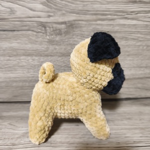 Horgolt mopsz - játék & sport - plüssállat & játékfigura - kutya - Meska.hu