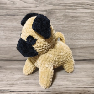 Horgolt mopsz - játék & sport - plüssállat & játékfigura - kutya - Meska.hu