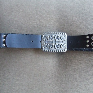 Öv sok lyukkal és bőrfűzéssel - ruha & divat - öv & övcsat - öv - Meska.hu