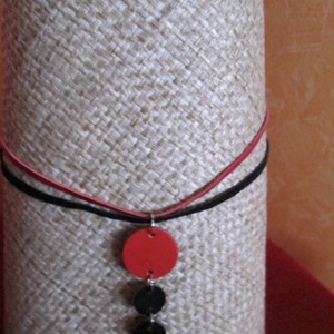  KÉSZLETKISÖPRÉS!!! Egyszerű karikás nyaklánc-piros-fekete - ékszer - nyaklánc - medálos nyaklánc - Meska.hu