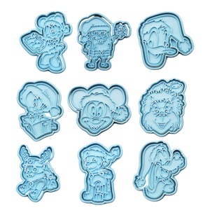 Karácsonyi Disney Mesehősök Sütikiszúró Mickey Donald Grincs Spongyabob Mancs Őrjárat Csőrike Plutó Minnie Keksz Kiszúró - karácsony - karácsonyi sütés-főzés - Meska.hu