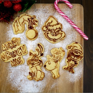 Grincs Karácsonyi Feliratos Sütikiszúró Készlet 6-db-os Grinch - otthon & életmód - konyhafelszerelés, tálalás - sütés, főzés - sütikiszúró - Meska.hu