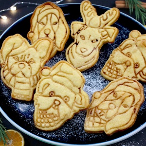 Kutyás Karácsonyi Sütikiszúró Készlet 4-db-os Shihtzu Bulldog Beagle Labrador Retriver - otthon & életmód - konyhafelszerelés, tálalás - sütés, főzés - sütikiszúró - Meska.hu