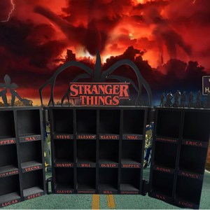 Stranger Things Kinder Joy Funko Figura Tartó Variálható Névtábkákkal - otthon & életmód - dekoráció - fali és függő dekoráció - fali kulcstartó - Meska.hu