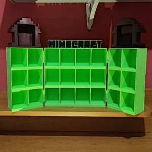 Minecraft Kinder Joy Figura Játék Tartó Állvány Creeper Díszlettel - otthon & életmód - dekoráció - fali és függő dekoráció - fali kulcstartó - Meska.hu