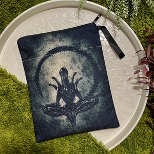 Xenomorph � idegen rémálom, sötét sci-fi könyvtok Alien - könyv & zene - könyvtok - Meska.hu