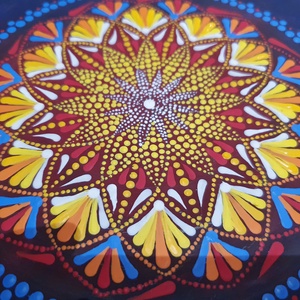 Sötétkék alapon piros, sárga és fehér mandala - otthon & életmód - dekoráció - spiritualitás - mandala - Meska.hu