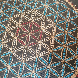Fekete alapon kék, piros, réz színű mandala, élet virága motívummal - otthon & életmód - dekoráció - spiritualitás - mandala - Meska.hu
