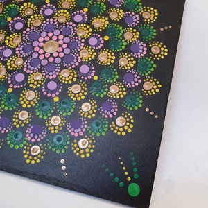 Fekete alapon zöld, sötétsárga és lila mandala - otthon & életmód - dekoráció - spiritualitás - mandala - Meska.hu