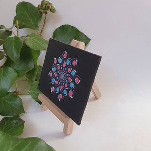 Fekete alapon kék, rózsaszín mandala, fa képtartóval - otthon & életmód - dekoráció - spiritualitás - mandala - Meska.hu
