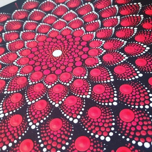 Fekete alapon piros és fehér színű mandala - otthon & életmód - dekoráció - spiritualitás - mandala - Meska.hu