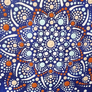 Kék alapon barna, fehér, világoskék színű mandala - otthon & életmód - dekoráció - spiritualitás - mandala - Meska.hu