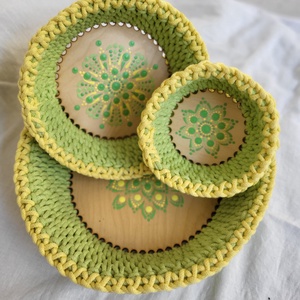 Sárga, világoszöld díszítésű, horgolt kosarak (3 db)  mandala díszítéssel, Otthon & Életmód, Tárolás & Rendszerezés, Tárolókosár, Horgolás, Festett tárgyak, MESKA