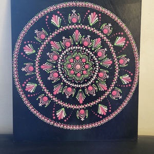 Fekete alapon rózsaszín, zöld mandala  - Meska.hu
