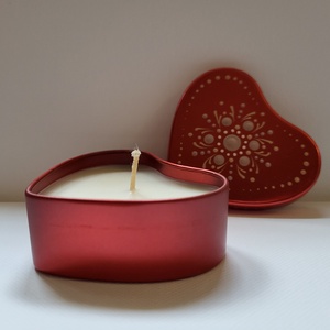 Levendulás gyertya piros fém tégelyben - otthon & életmód - gyertya, illat, aroma - gyertyatartó - Meska.hu