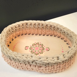 Babarózsa és  beige horgolt kosár mandala díszítéssel - Meska.hu