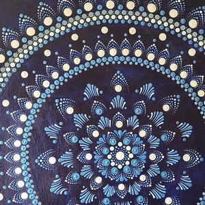 Kék alapon fehér, szürke és kék színű mandala - otthon & életmód - dekoráció - spiritualitás - mandala - Meska.hu