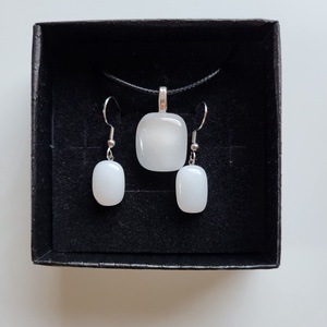 Fehér színű fusing üvegékszer szett - ékszer - ékszerszett - Meska.hu Fehér színű fusing üvegékszer szett - ékszer - ékszerszett - Meska.hu